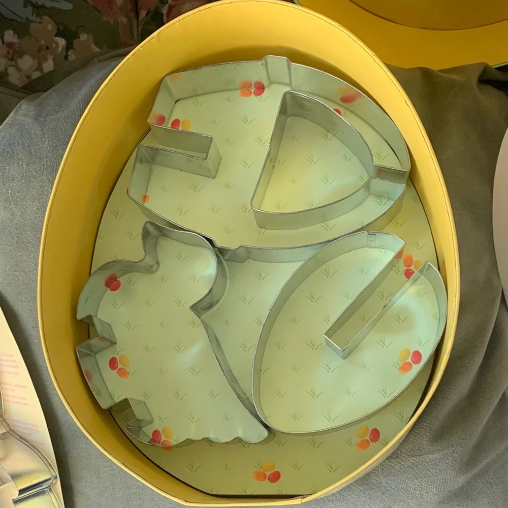 Williams Sonoma Happy Easter Cookie Cutter Set